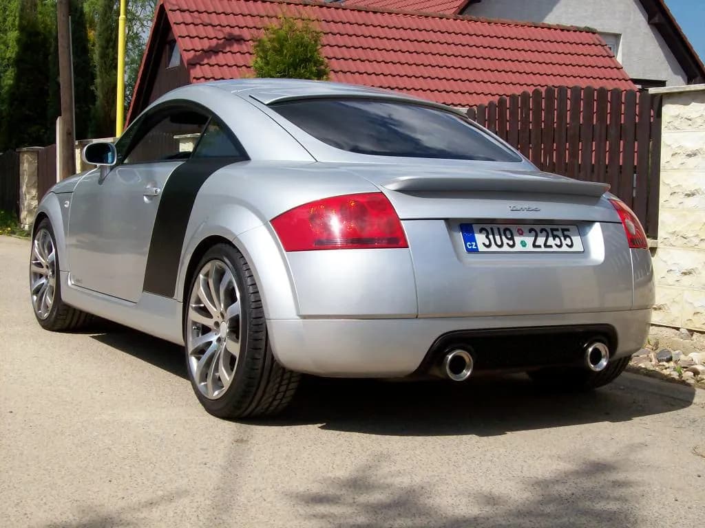 Jakie felgi do Audi TT 8N? Odkryj idealne rozmiary i specyfikacje
