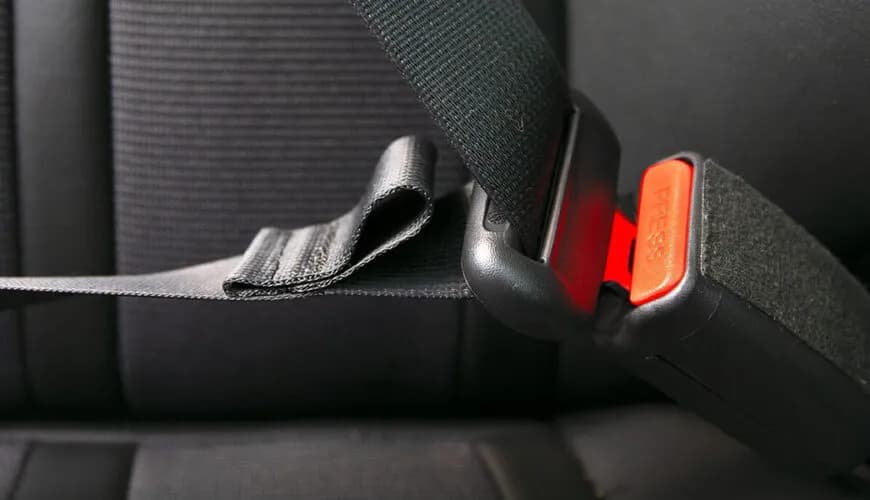 Jak zdemontować pas bezpieczeństwa Skoda Fabia: 8 kroków