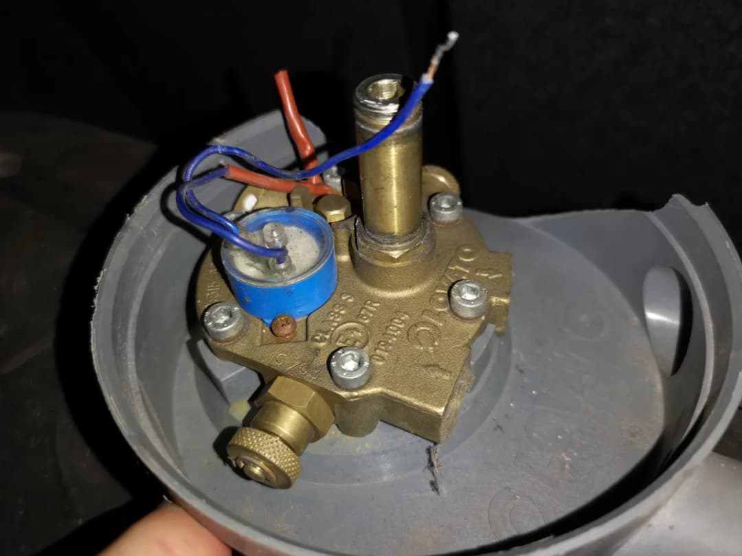 Jak bezpiecznie zakręcić zawór gazu LPG i uniknąć niebezpieczeństw