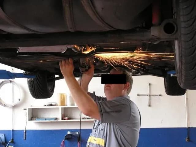 Ile kosztuje wycięcie DPF? Sprawdź, co wpłynie na cenę usługi