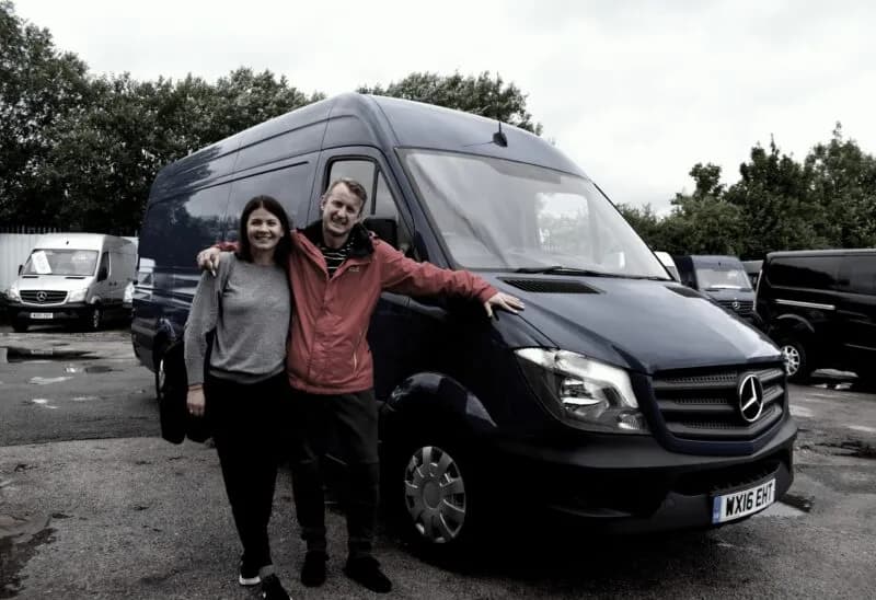 Jakie auto na mini kampera? Oto najlepsze modele do przeróbki