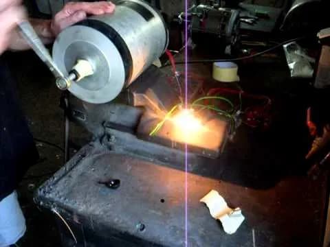 Prosta prądnica z alternatora w domu. Tani sposób na własny generator prądu