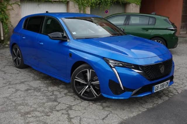 Peugeot 308 jaki silnik - poznaj najlepsze opcje i ich wydajność Peugeot 308 jaki silnik - poznaj najlepsze opcje i ich wydajność