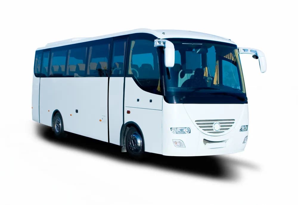 Ile osób może przewozić bus? Sprawdź, zanim wyruszysz w drogę