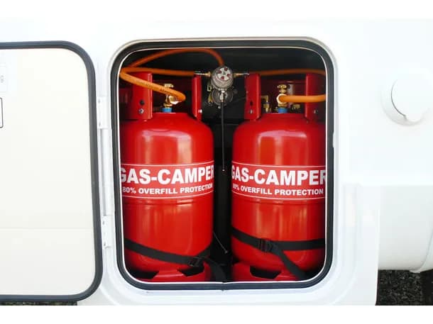 Jaka butla do przyczepy kempingowej? Wybierz bezpieczną i lekką opcję